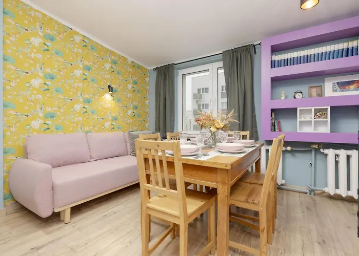 Colorful Apartment With Two Bedrooms In Warsaw Center By Renters